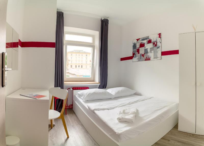 Double Room with Shared Bathroom image 1