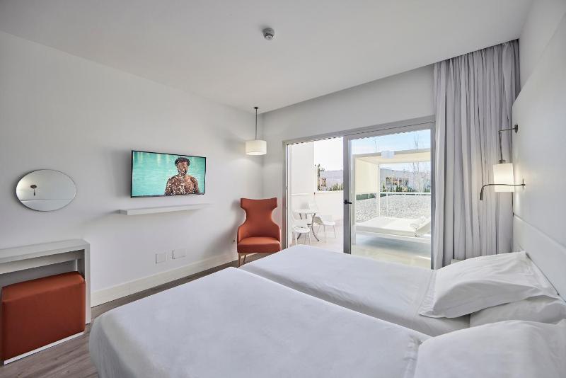 Double Room with Bali-Bed image 3