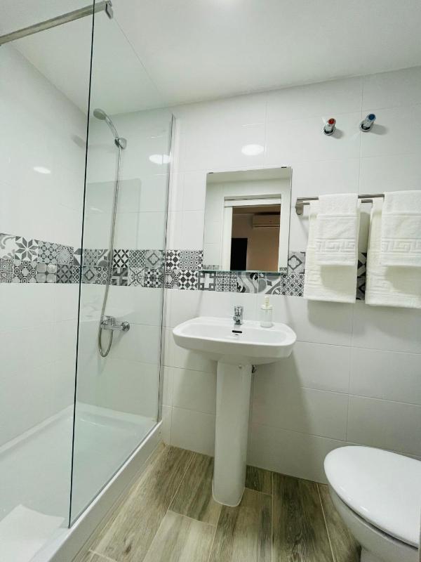 Micaela Charming Hostal - image 3