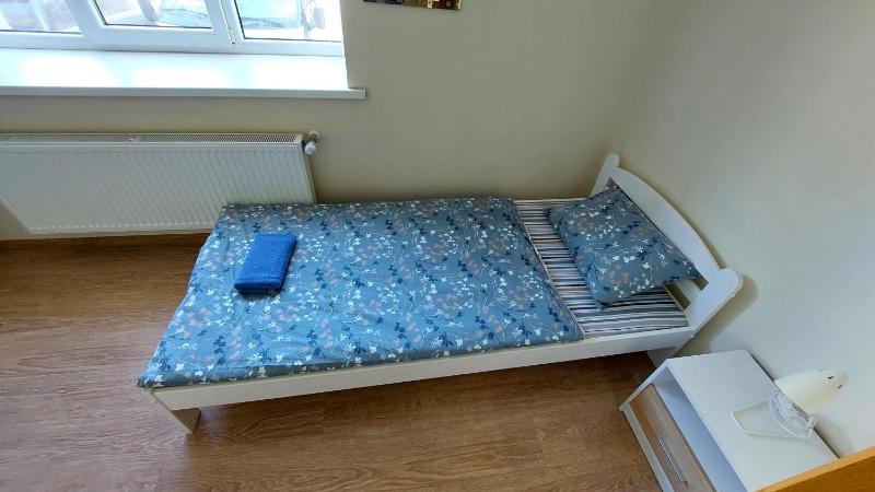 Triple Room with Shared Bathroom image 3