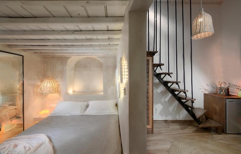 Little Venice Suites - image 13
