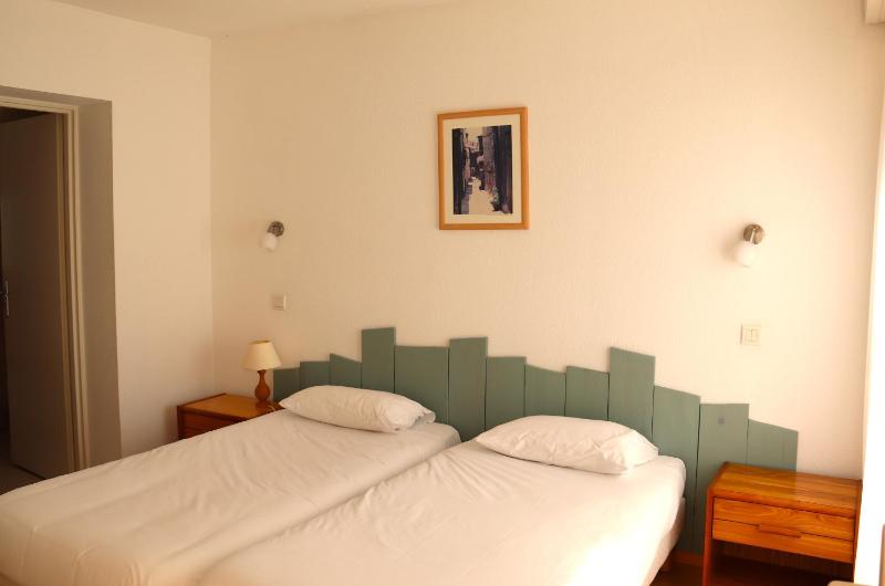 Superior Twin Room image 1
