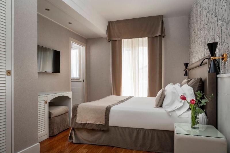 Comfort Double or Twin Room image 3