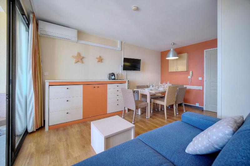 Upstays - 2 Br - sea view - Swimming pool - image 29