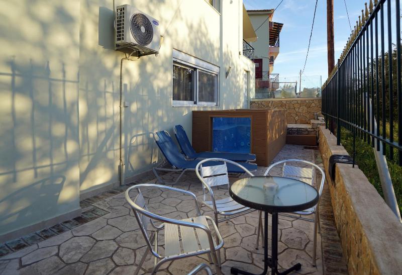SEMIRAMIS SUITES with pool - image 42