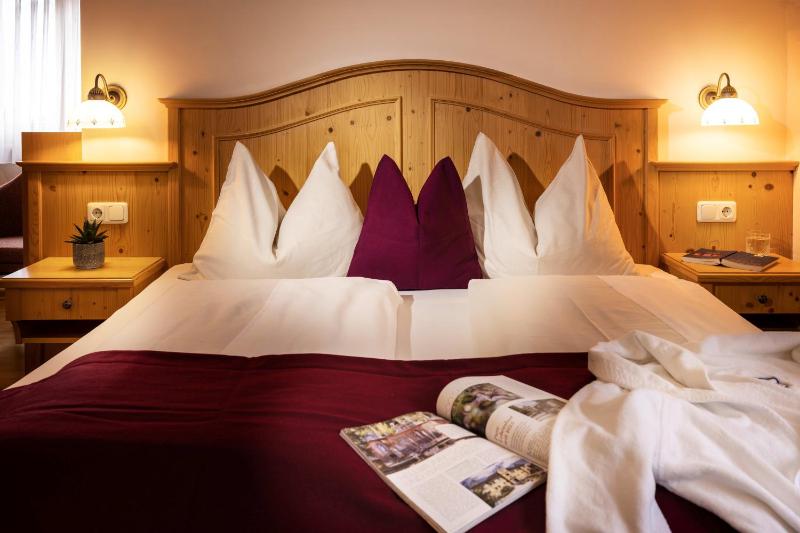 Budget Double Room image 2