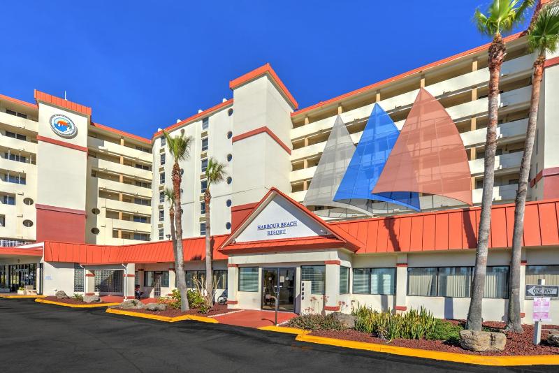 Harbour Beach Resort - image 38