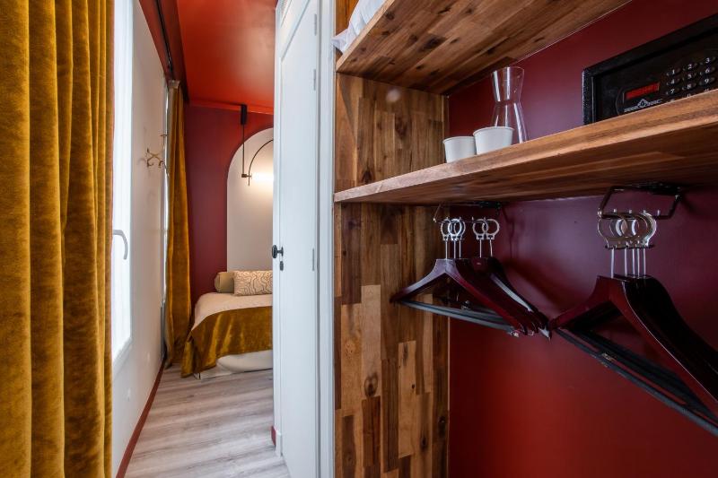 Comfort Triple Room image 4