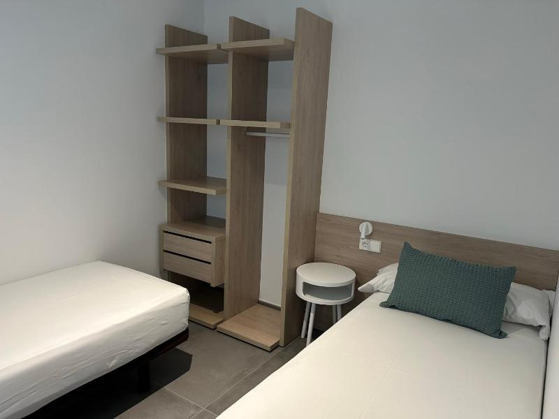 El Centre 3 habitacions 2 banys i cuina - image 10