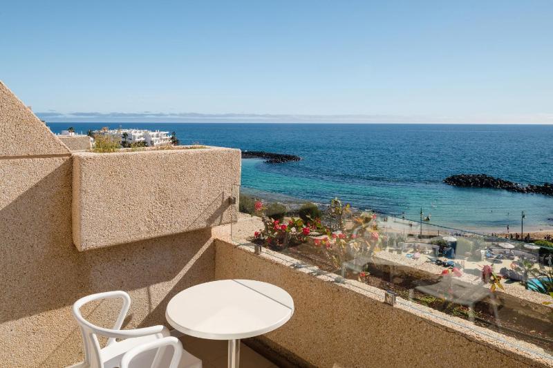 Superior Double Room with Sea View (2 Adults) image 4