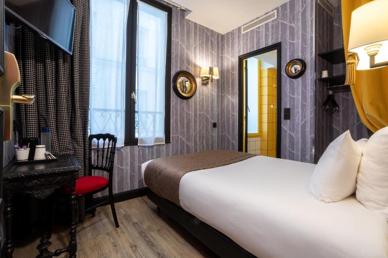 Classic Single Room image 3