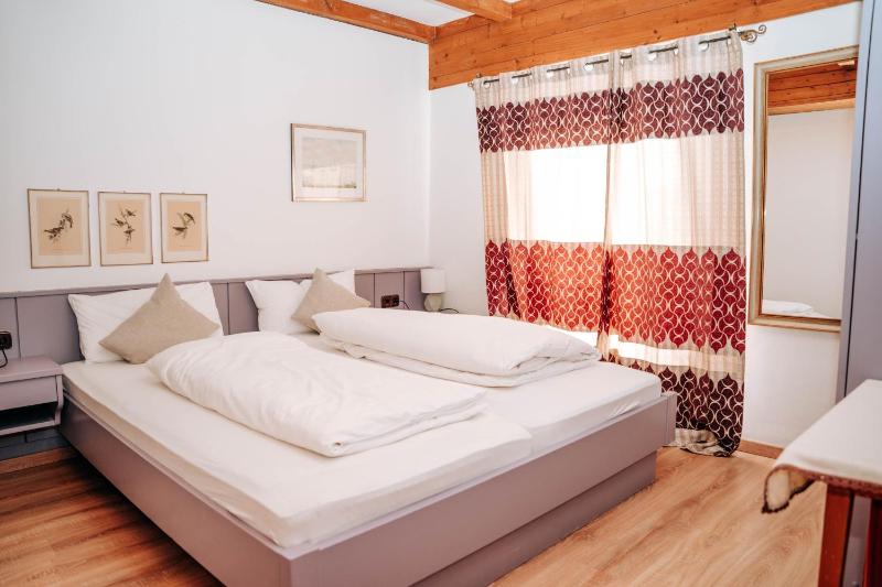Double Room image 1