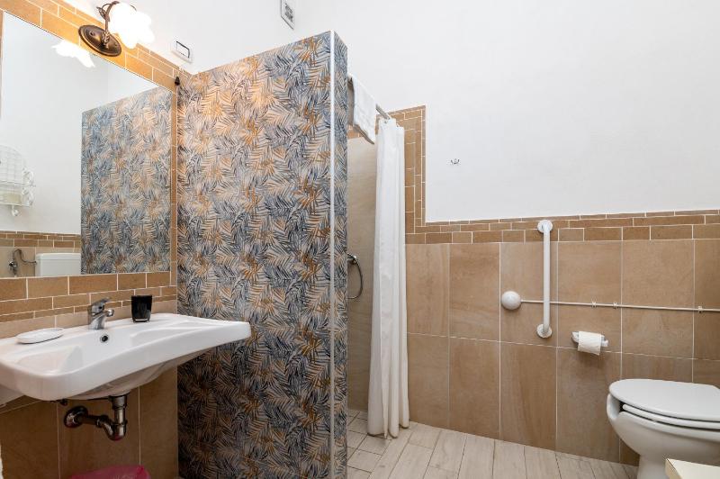 Double or Twin Room with Bathroom image 4