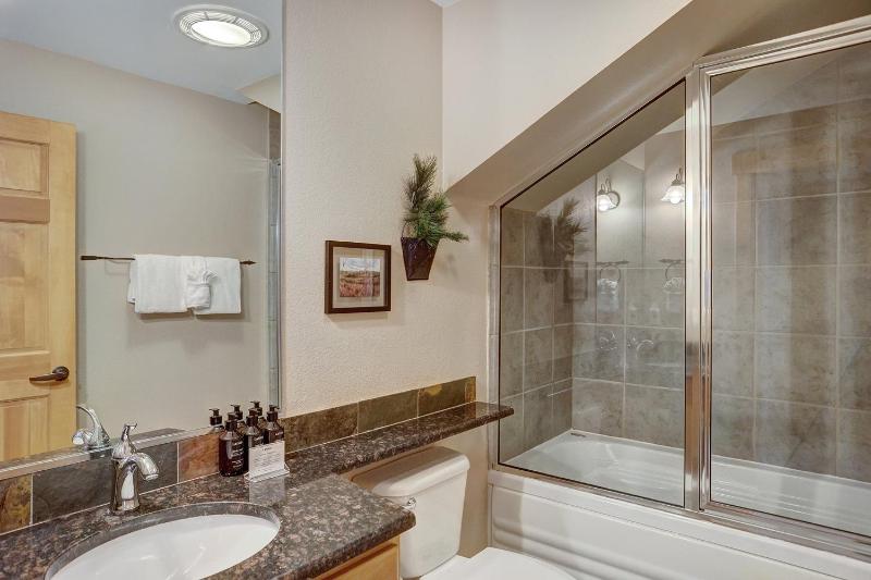 Two-Bedroom Townhouse image 1