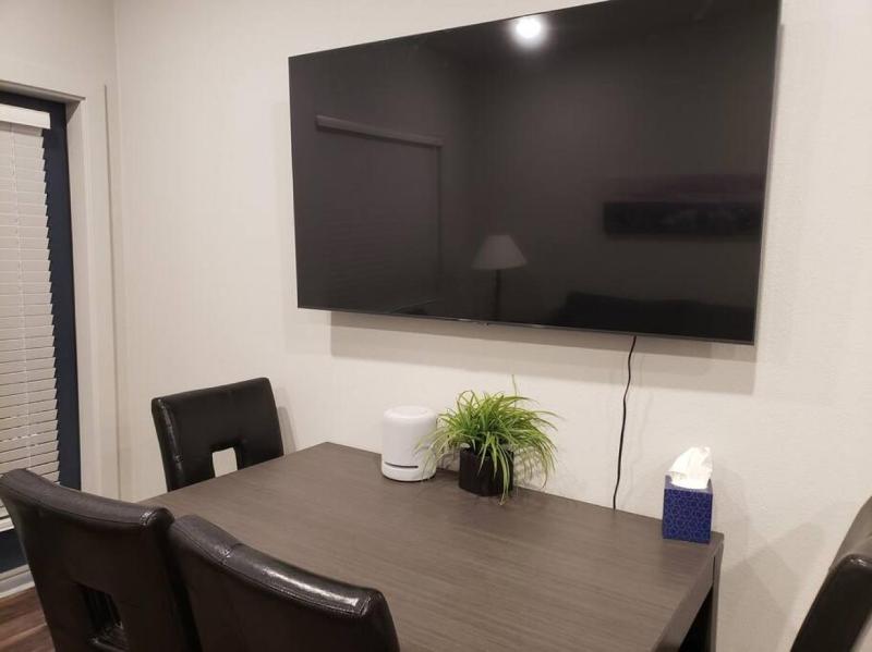Monument Resort like amenities with King bd Qn bd Garage Fast WiFi Sleeps - image 32