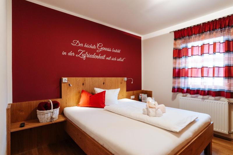 Two-Bedroom Apartment with Balcony - Top 5 image 3