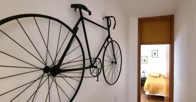 Guesthouse Tree Rooms Industrial - image 1