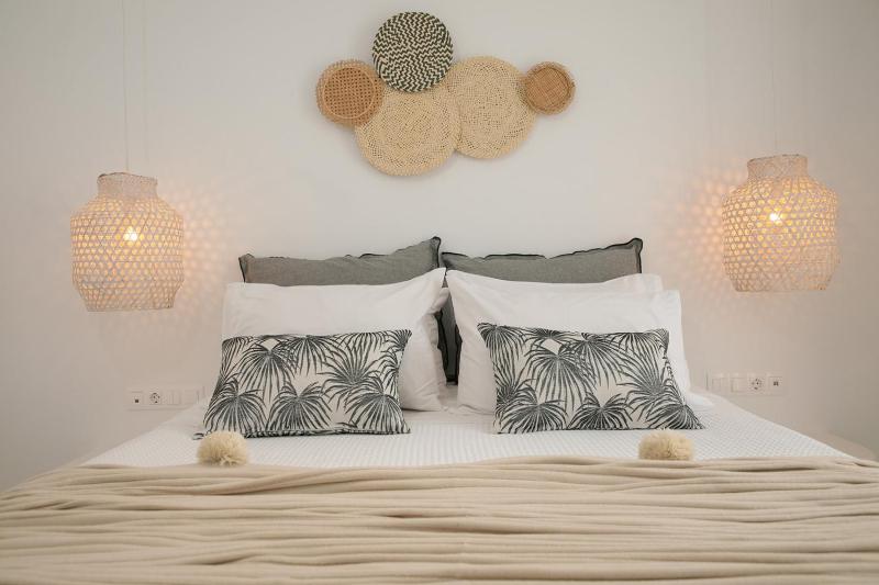 Budget Double Room image 3