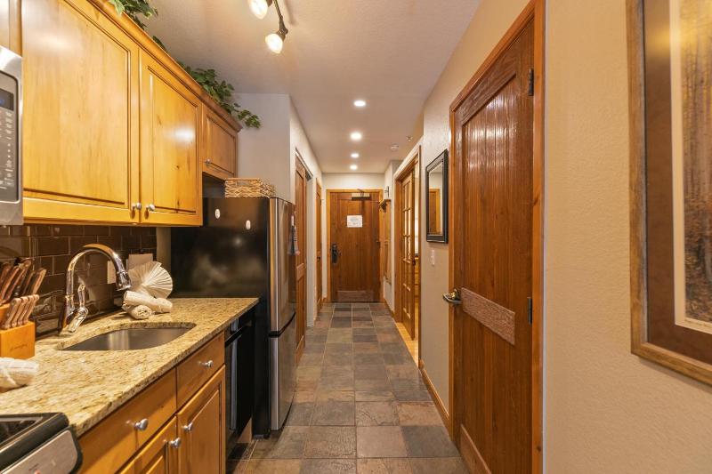 Riverbend Centennial Run Condo: Ski In/Out - image 17