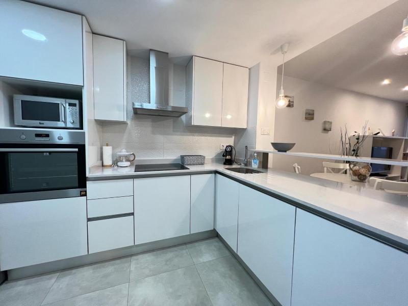 Apartment with Sea View image 4