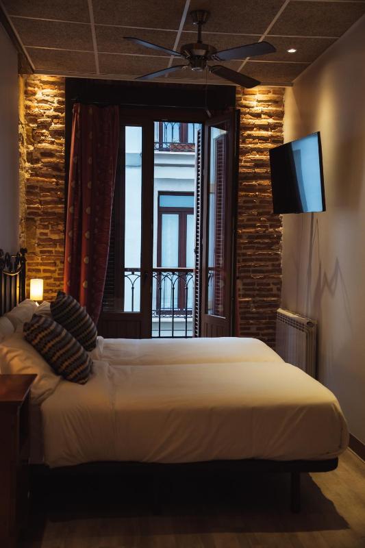 San Sebastián DOT Rooms - image 11