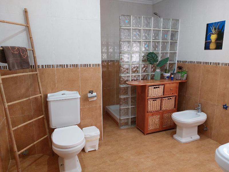 Double Room with Private External Bathroom image 2