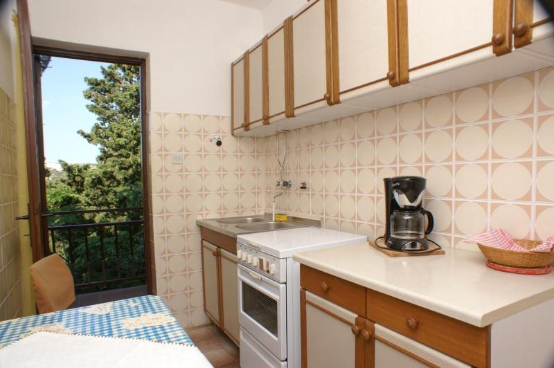 Apartments by the sea Stara Novalja Pag - 4153 - image 16