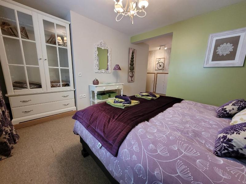 Double Room with Garden View image 4