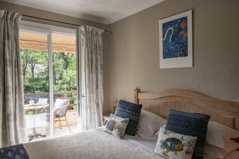 Deluxe Double Room with Terrace or Balcony image 1