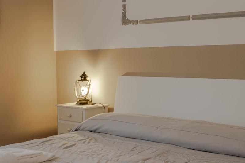 One-Bedroom Apartment image 3