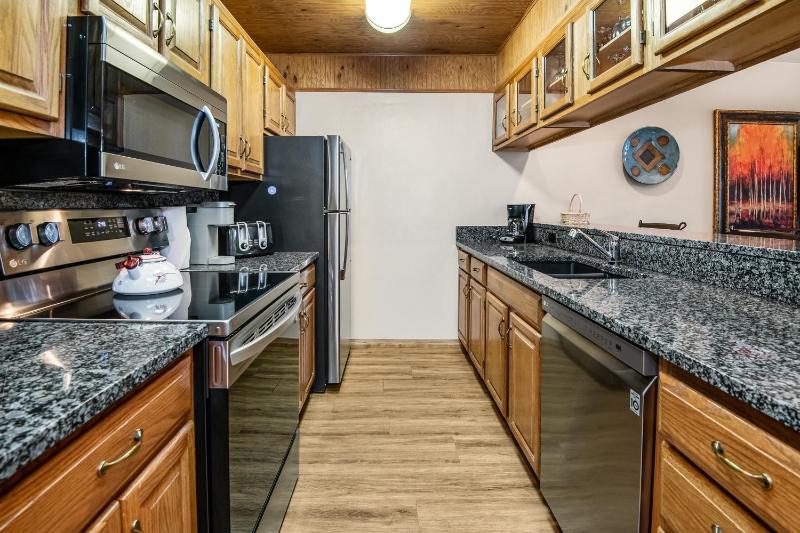 Townsend Place B103 condo - image 8