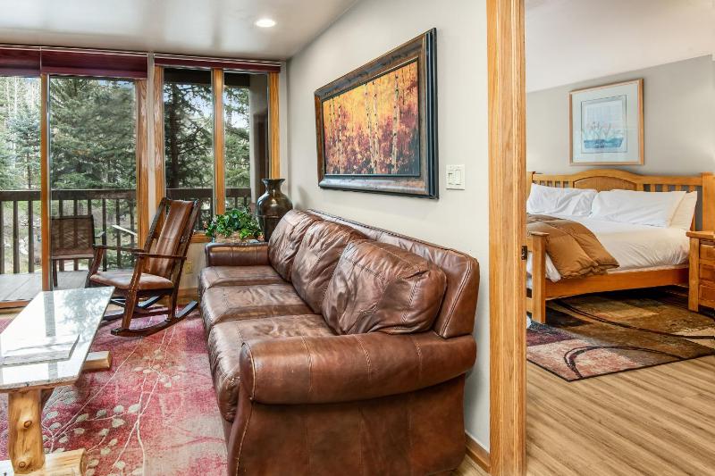 Townsend Place B103 condo - image 19