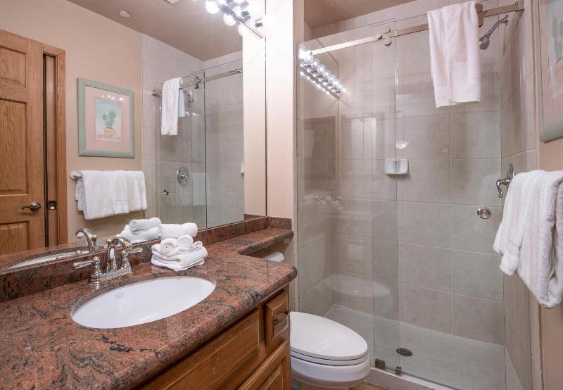 Townsend Place B103 condo - image 22