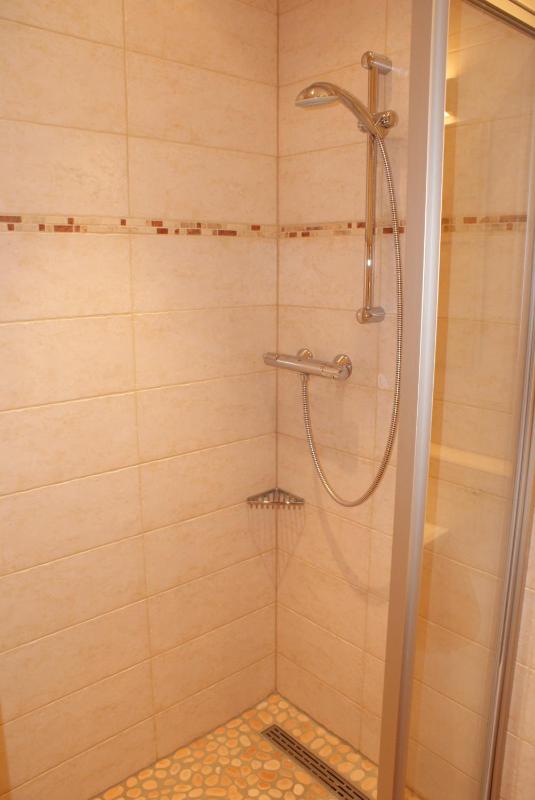 Two-Bedroom Apartment with Balcony image 4