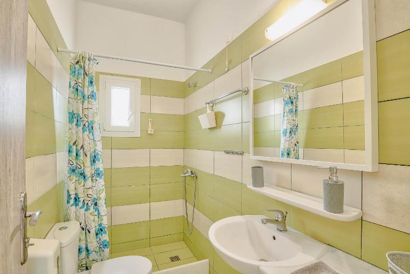 Superior Quadruple Room image 3