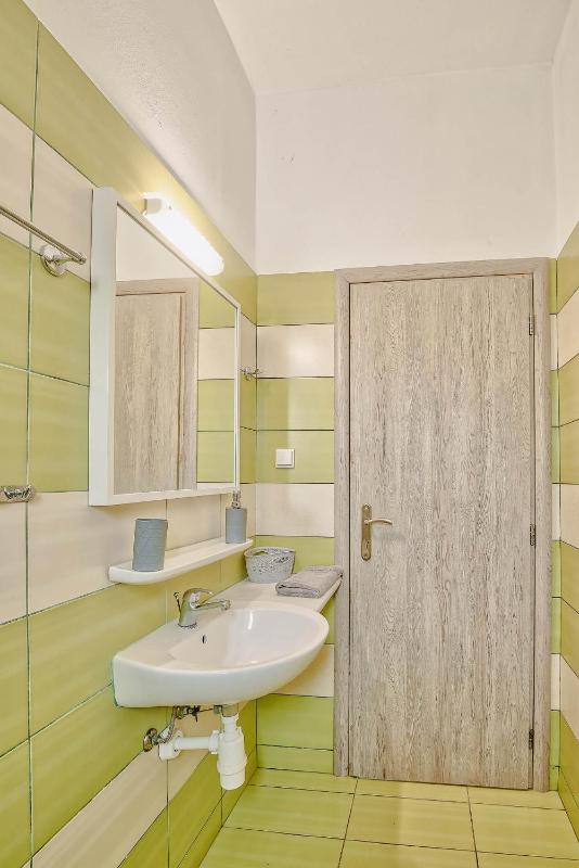 Superior Quadruple Room image 2