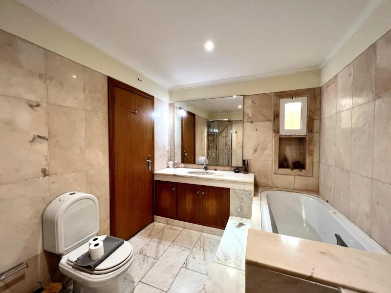 Vilamoura Amazing Golf Villa With Pool by Homing - image 27