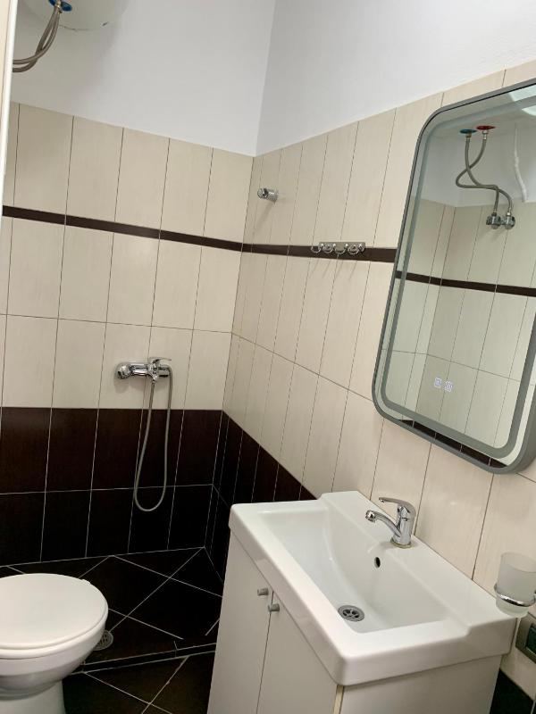 Bardhi Apts - image 3