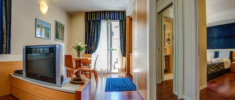 Superior One-Bedroom Apartment (2 Adults) image 3
