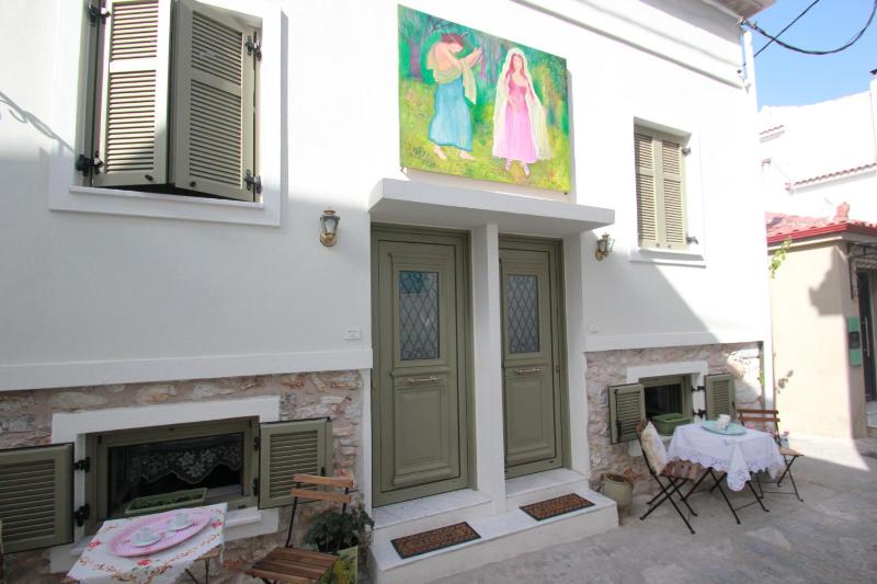 Cicones Boutique Apartments - image 33
