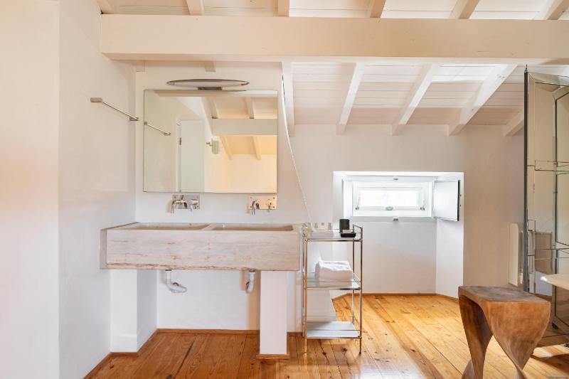 Superior Suite image 2