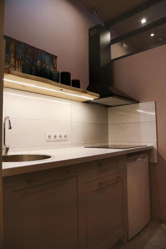 Toma Seaside Center apartment - image 5
