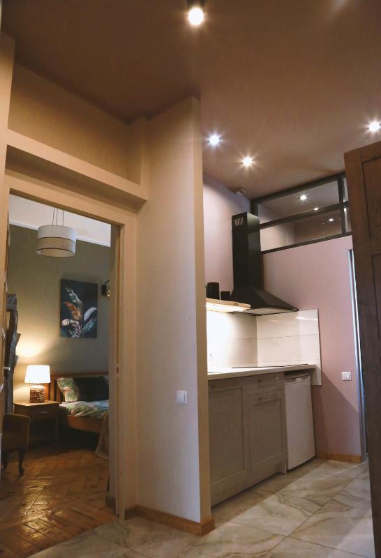 Toma Seaside Center apartment - image 26