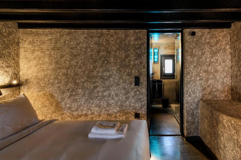 Triple Room with Sea View image 3