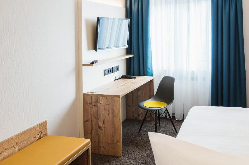 Smart Double Room image 1