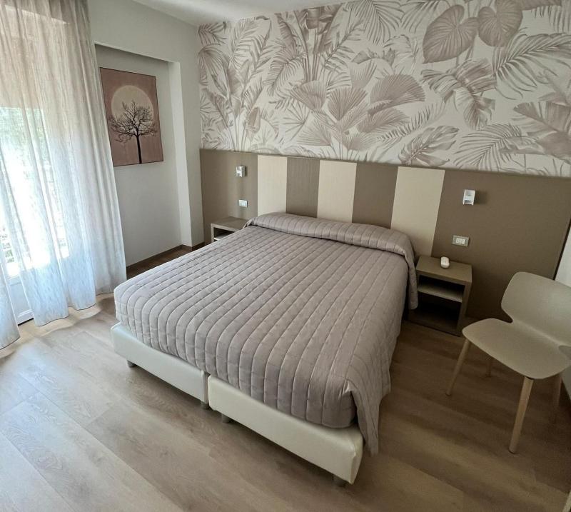 Double Room with Balcony and Mountain View image 1