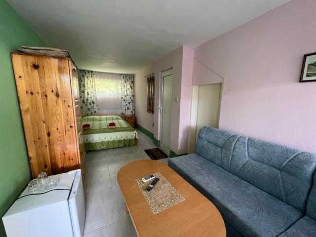 King Room image 1