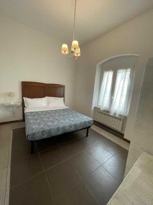Trainspot Apartment - image 4