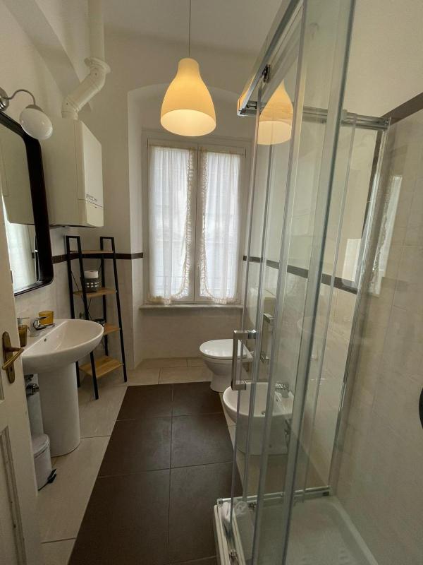 Trainspot Apartment - image 14