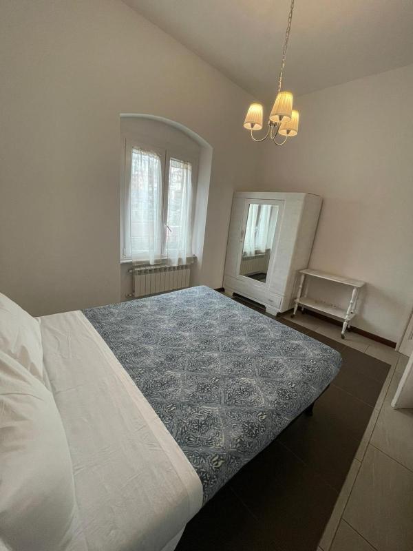 Trainspot Apartment - image 5